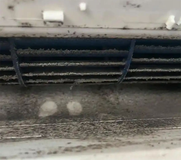 郸城空调吹的风有股烧焦味是怎么回事